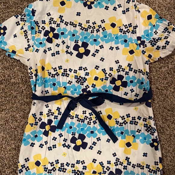 CHEROKEE STUDIO two scrub tops size small - Picture 8 of 8